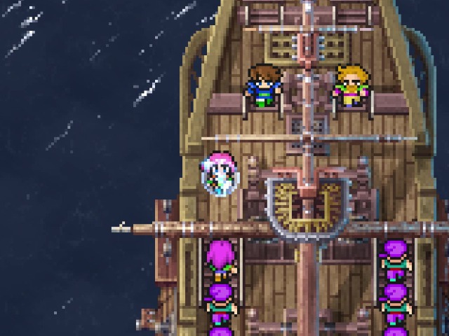 レナの胸元で光るペンダント