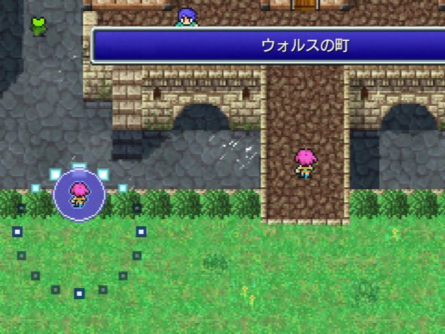 ウォルスの町の水路とカエル